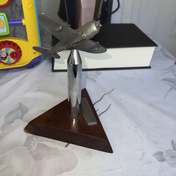 P-47 Thunderbolt Wood Base Pewter Steel Artillery Shell‎ Desktop Model - Picture 5 of 7